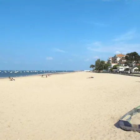 Poolside Escape By Arcachon, Cleaning Included